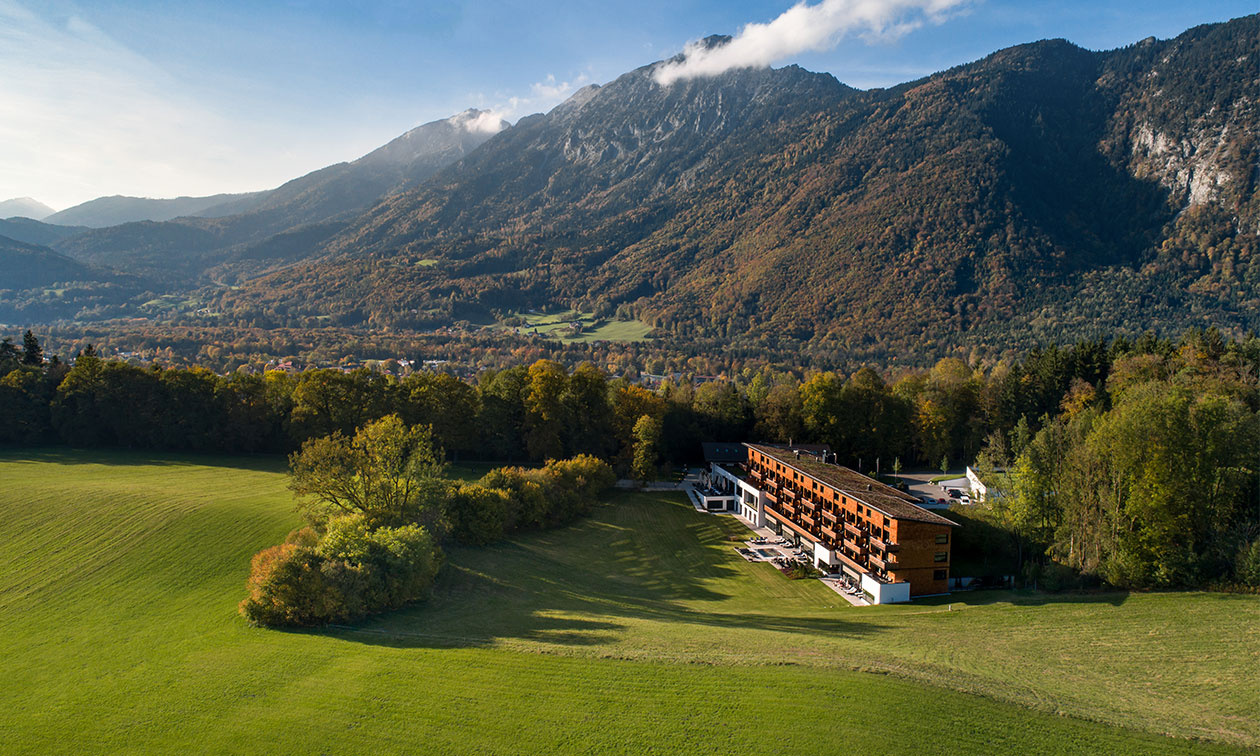 Der Klosterhof in Bayerisch Gmain von oben