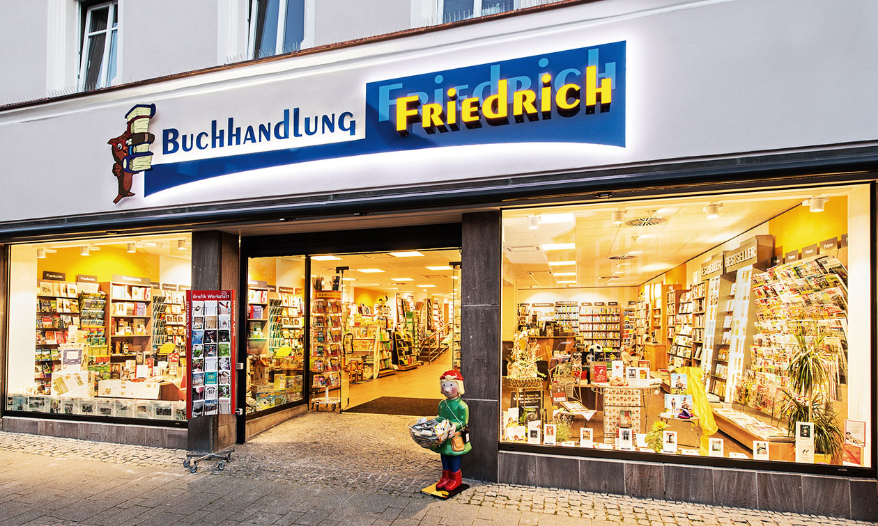 Die Buchhandlung von außen